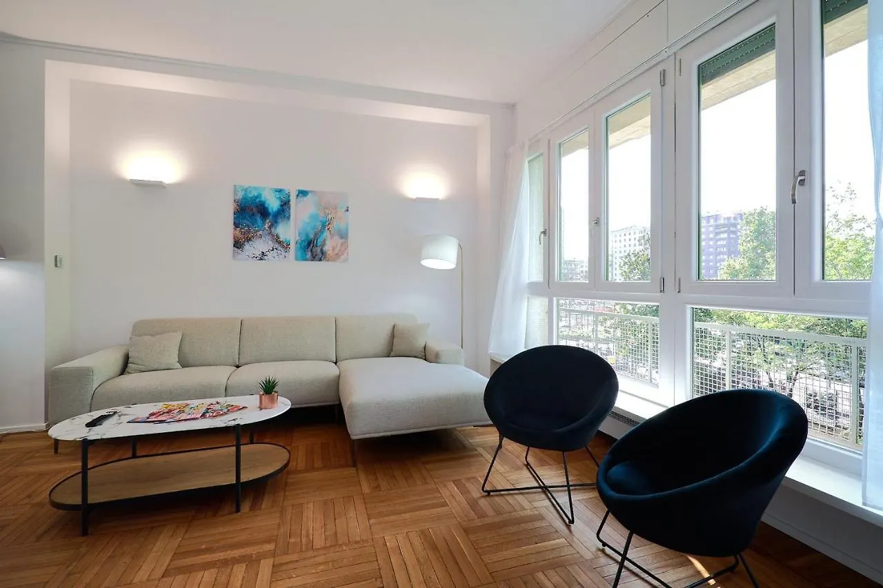 Repubblica Suite Iii-Hosted By Sweetstay Milano 0*,  Italia