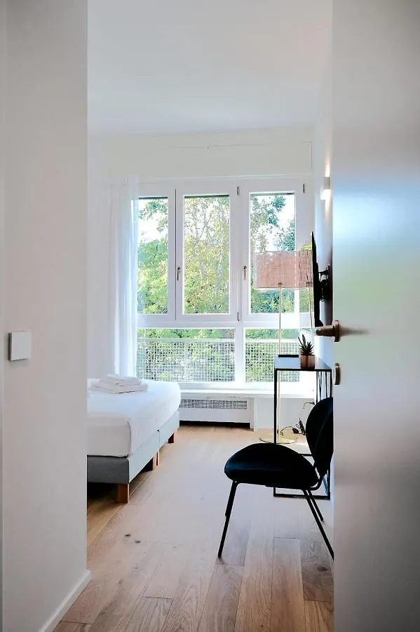 Apartment Repubblica Suite Iii-Hosted By Sweetstay Milan