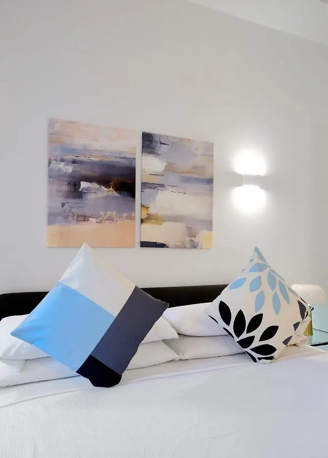 Apartment Repubblica Suite Iii-Hosted By Sweetstay Milan