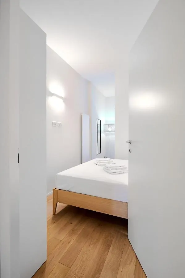 Repubblica Suite Iii-Hosted By Sweetstay Milan Apartment