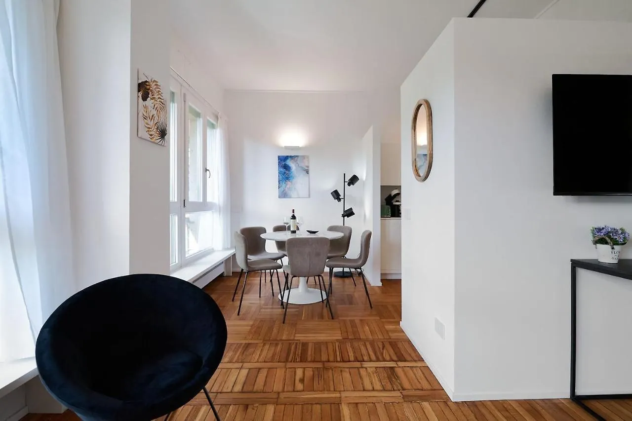 Apartment Repubblica Suite Iii-Hosted By Sweetstay Milan